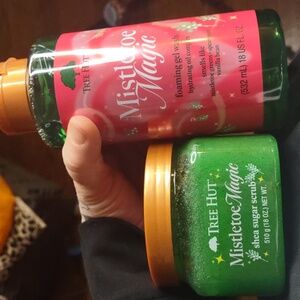 Tree hut mistletoe magic wash and body scrub